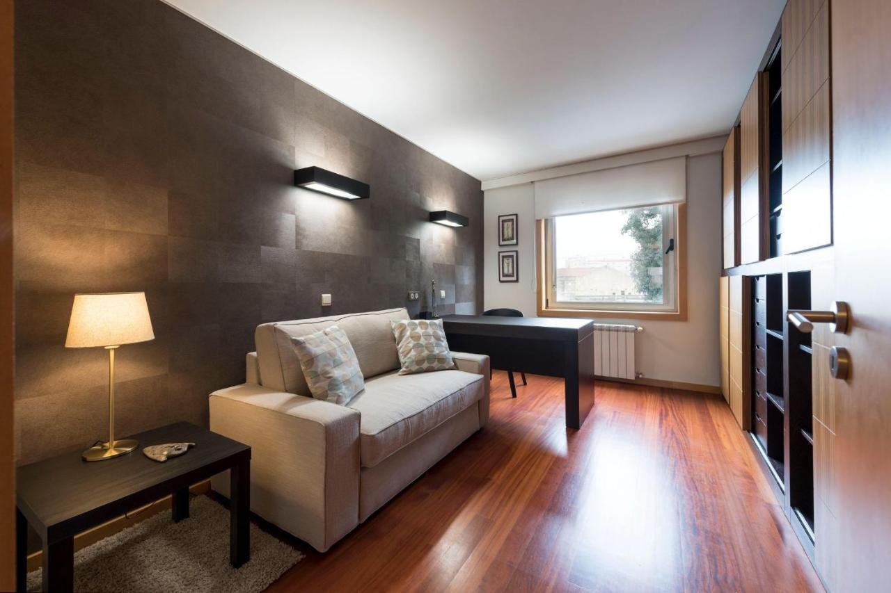 Lovelystay - Oporto Beach Apartment With 2 Free Parking Spots マトジニョシュ エクステリア 写真