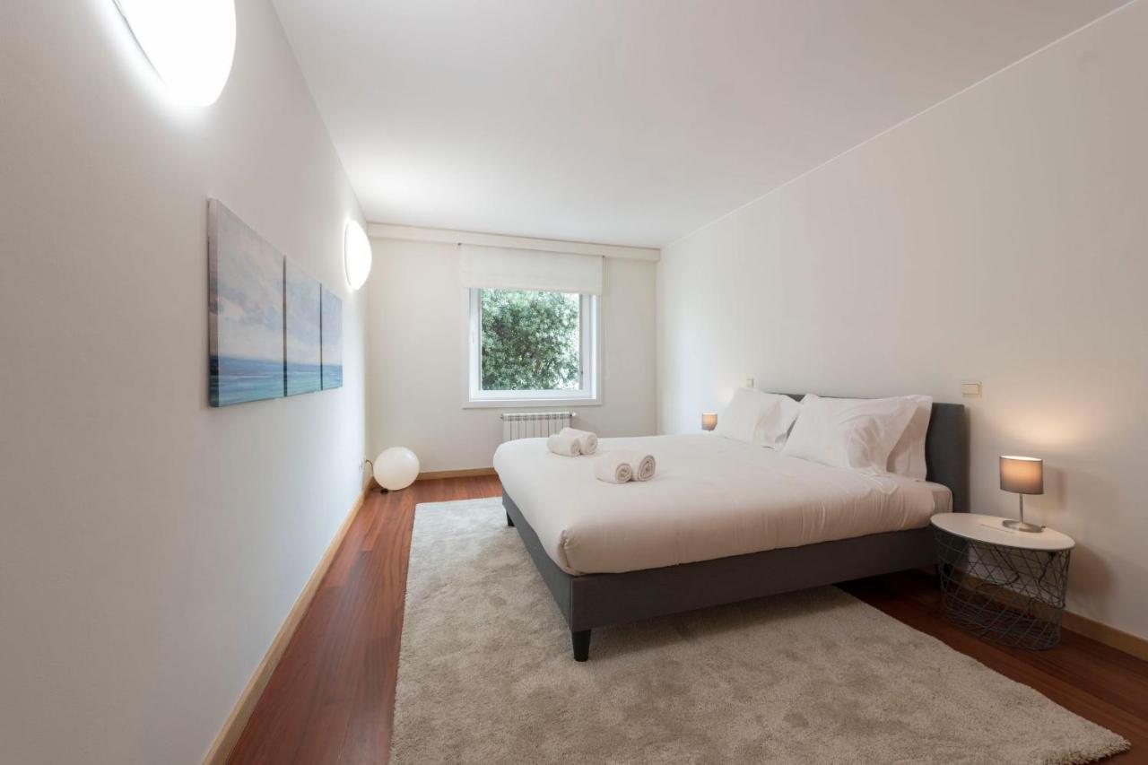 Lovelystay - Oporto Beach Apartment With 2 Free Parking Spots マトジニョシュ エクステリア 写真